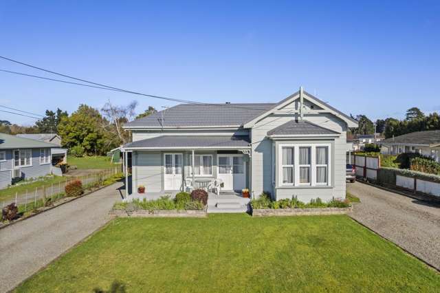 A PROPERTY WITH MANY OPTIONS!!!
