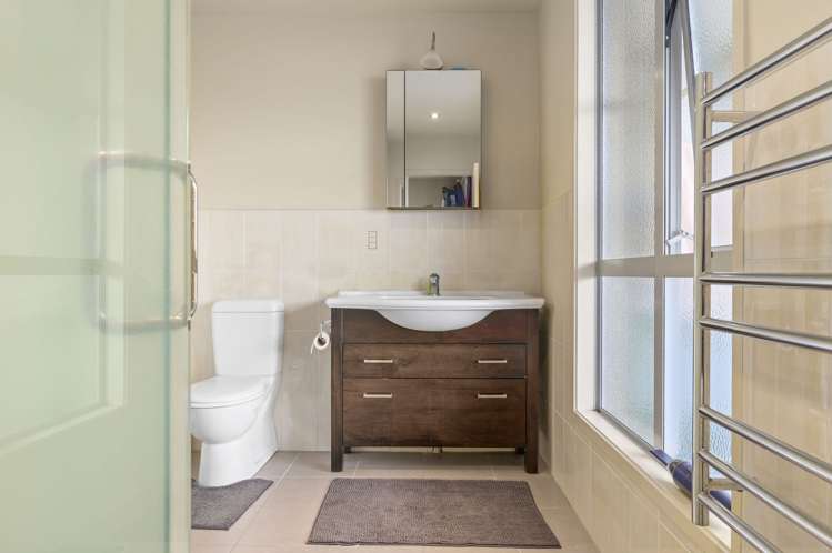 21e Ruakiwi Road Hamilton Lake_10