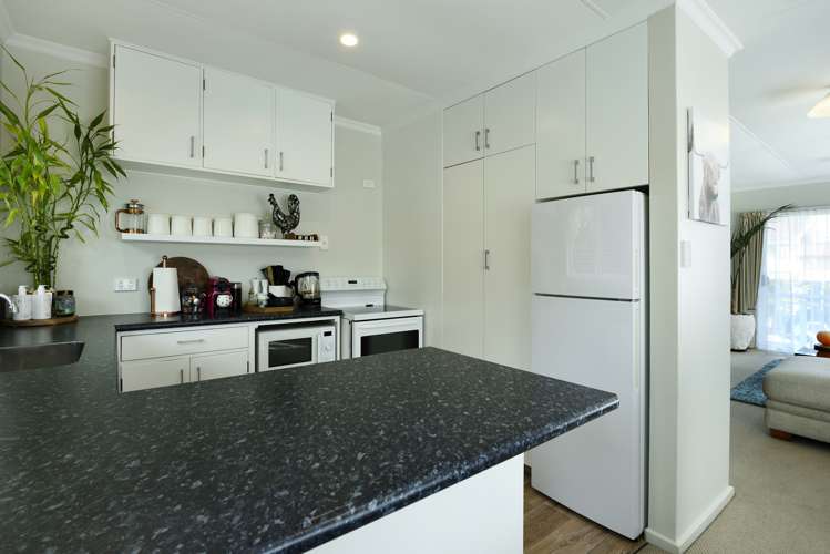 3b/3 Marsden Road Stoke_9