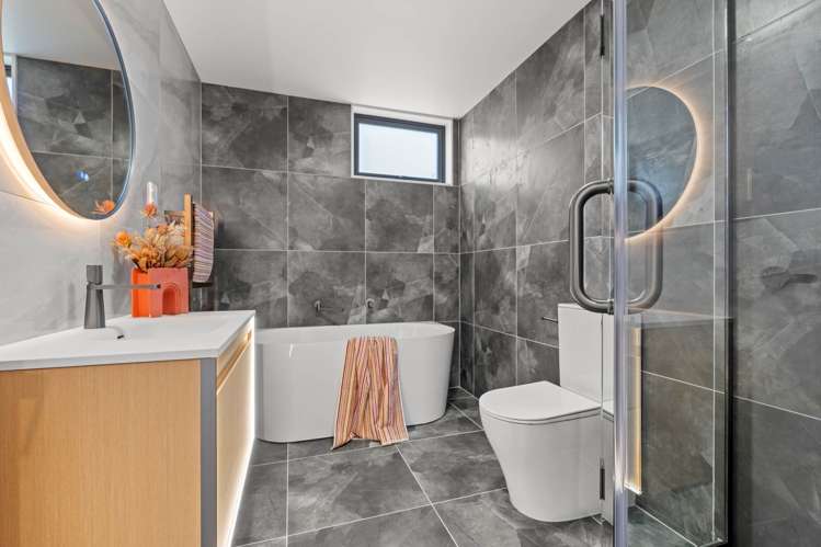 12a Palliser Lane Browns Bay_18
