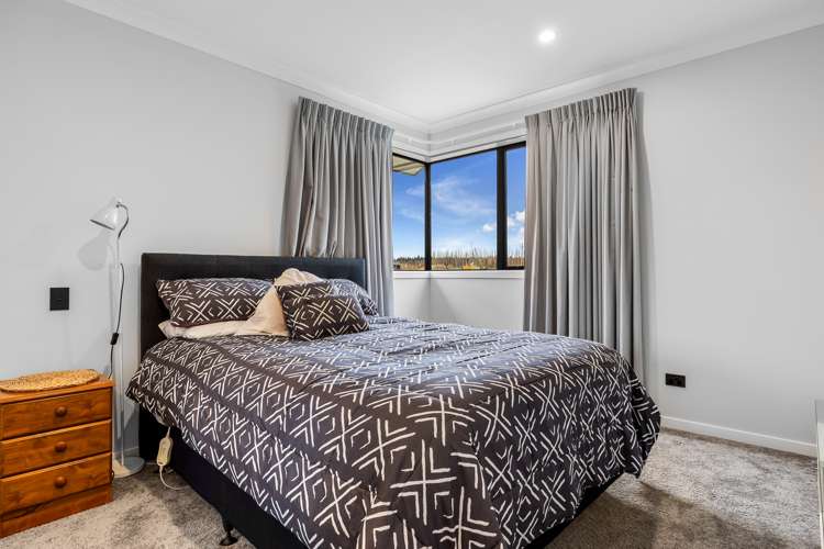 21 Copper Beech Road Woodend_14