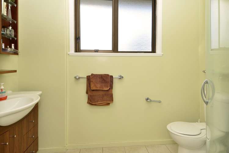 1 Sullivan Ave Mangere Bridge_6