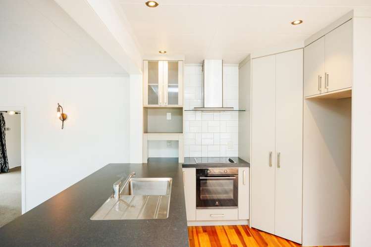 24 Akaroa Avenue Awapuni_12