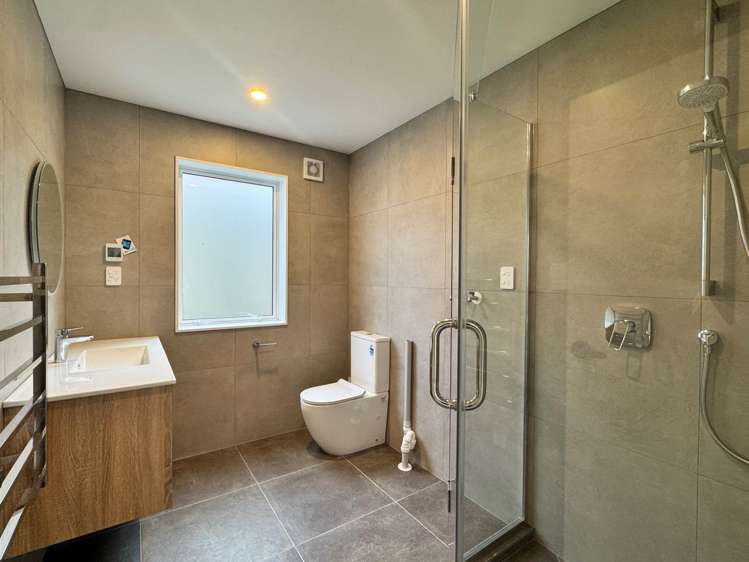 6 Silverhill Lane Millwater_11