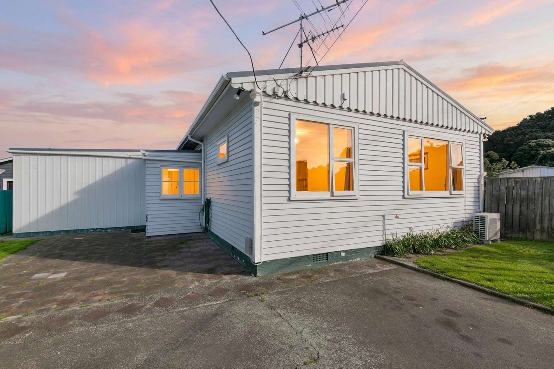 94 Kauri Street Miramar_0