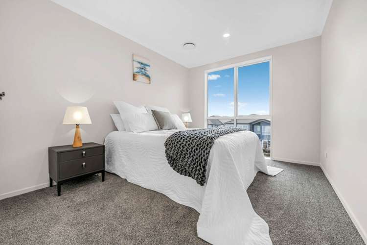 18 Bushfield Drive Flat Bush_16