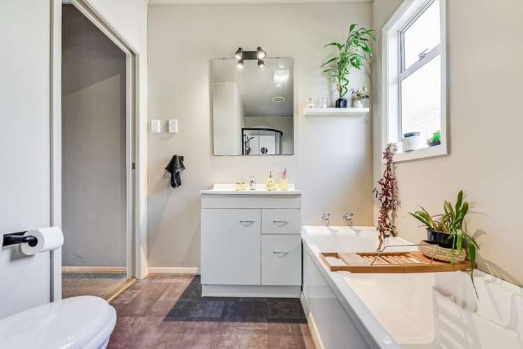 84 Ellicott Road 1112_13