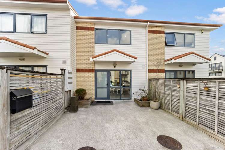 21/3 Ambrico Place New Lynn_2