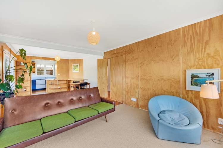 64 Montreal Road Toi Toi_1