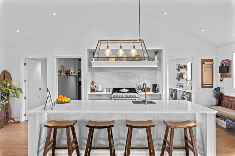 71 Davis Road Cust_5