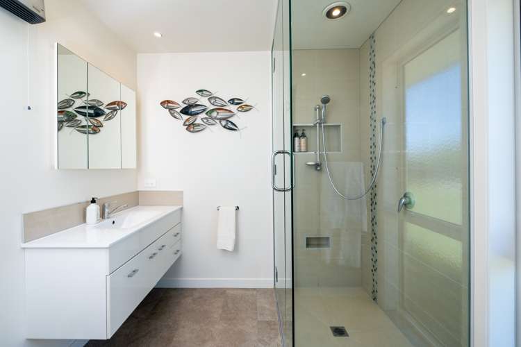 15 Lochhead Street Mahora_12