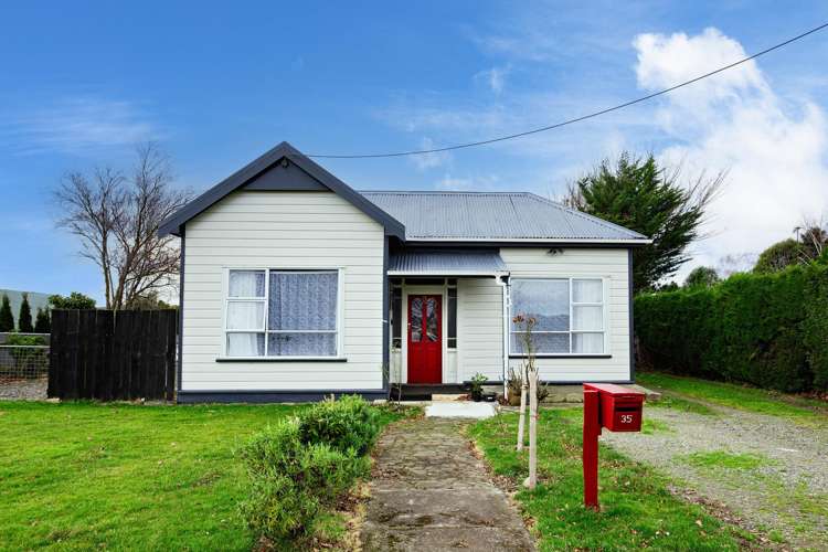 35 High Street East_0
