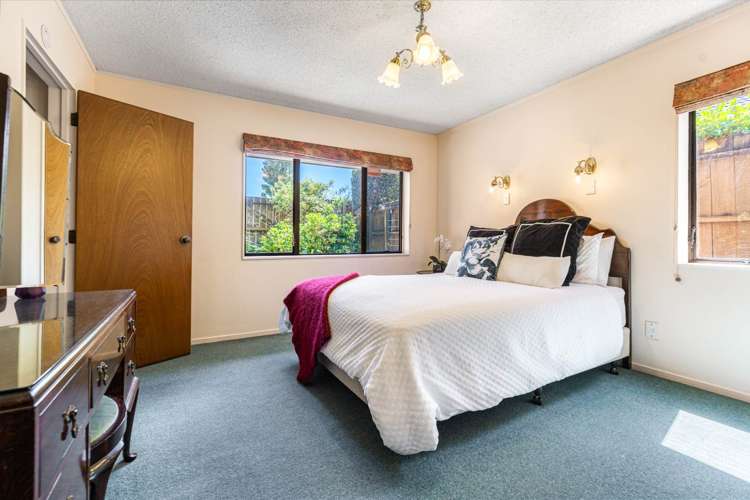 4/4 Fraser Road Narrow Neck_10