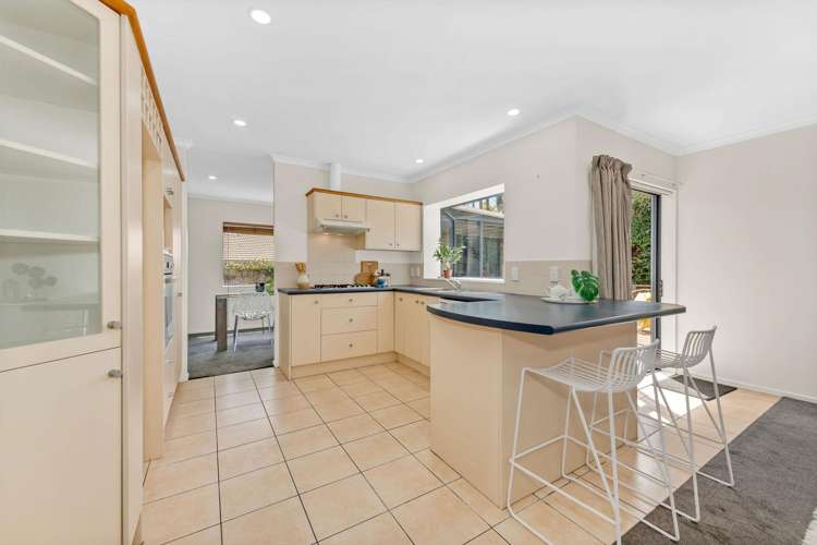 24 Moyrus Crescent East Tamaki Heights_13