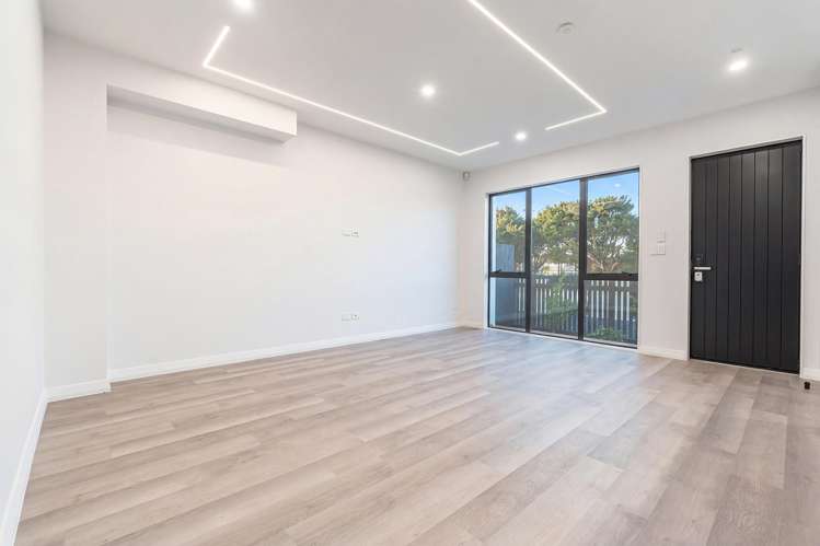 Lot 1 & 5/21 Smythe Road Henderson_10