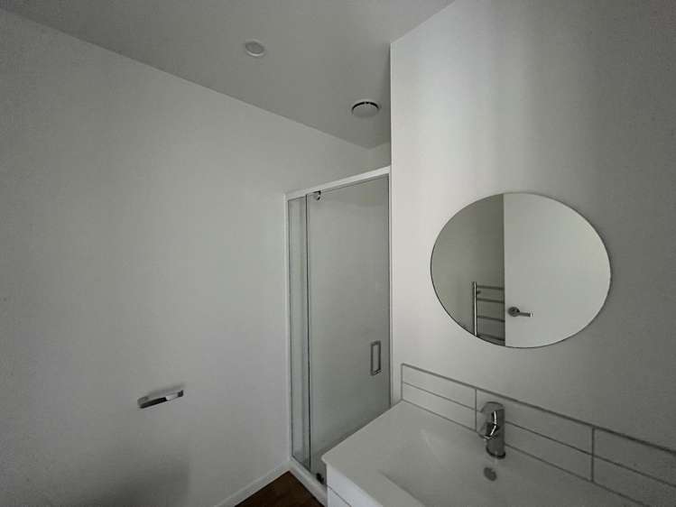 7/30 Bowater Place 10686_2