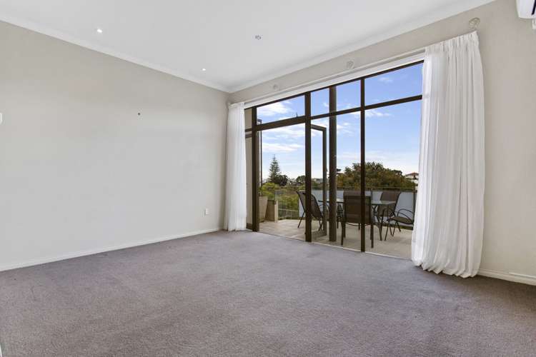 16 Furneaux Way Remuera_9