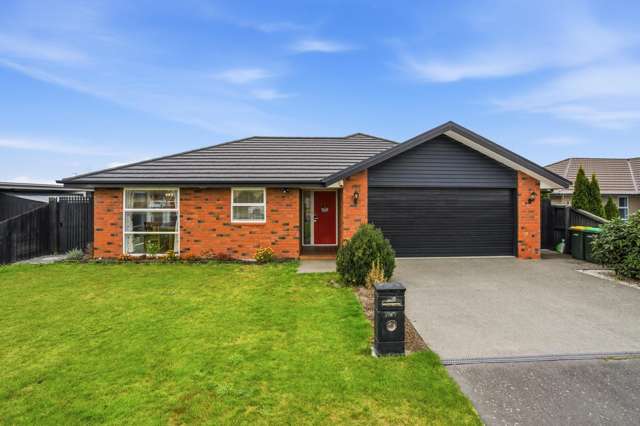 Ignore RV, Big family home