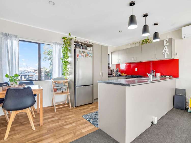 2/29 Heybridge Street_3