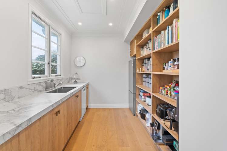 6 Cooper Avenue Holdens Bay_10