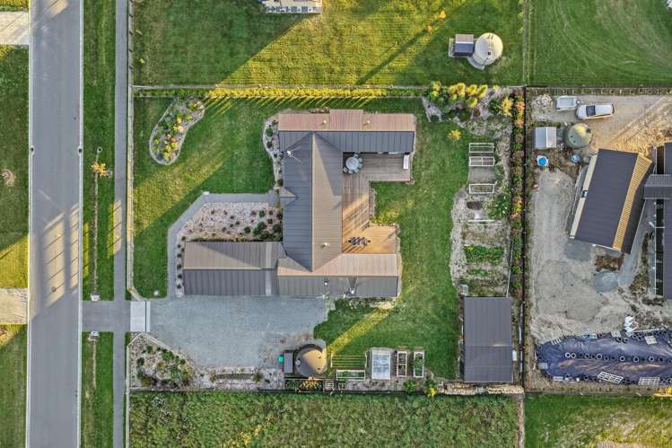 76 Summers Road Darfield_36