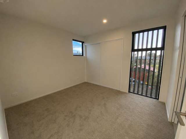 1/10 Hammond Place 10222_3