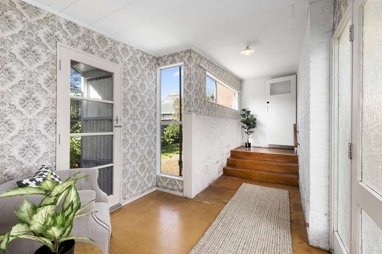 146 Main Road Tawa_15