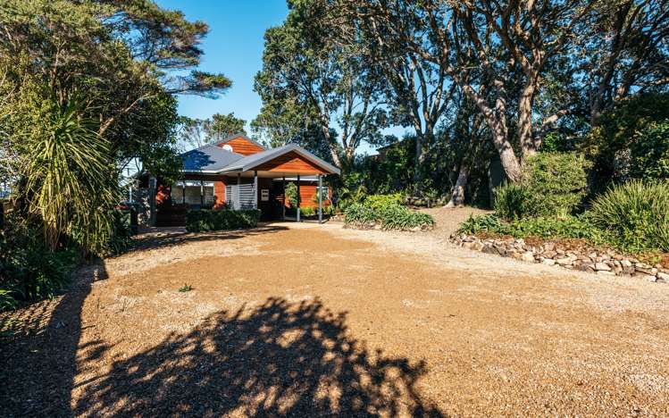 35 Junction Road Oneroa_18