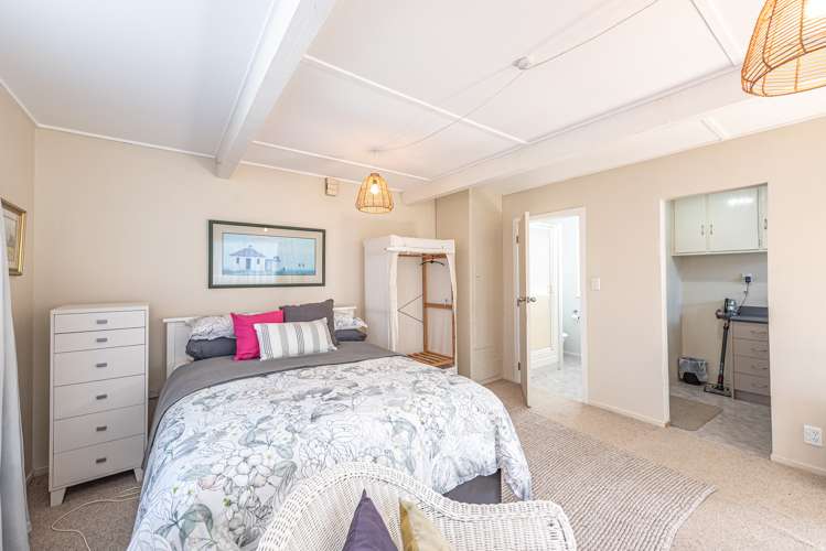 3 Exeter Crescent Springvale_17