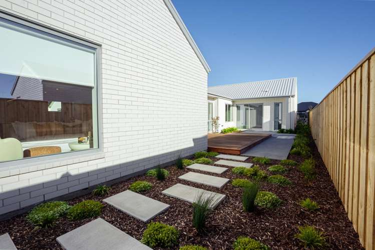 27 Harlequin Drive_2