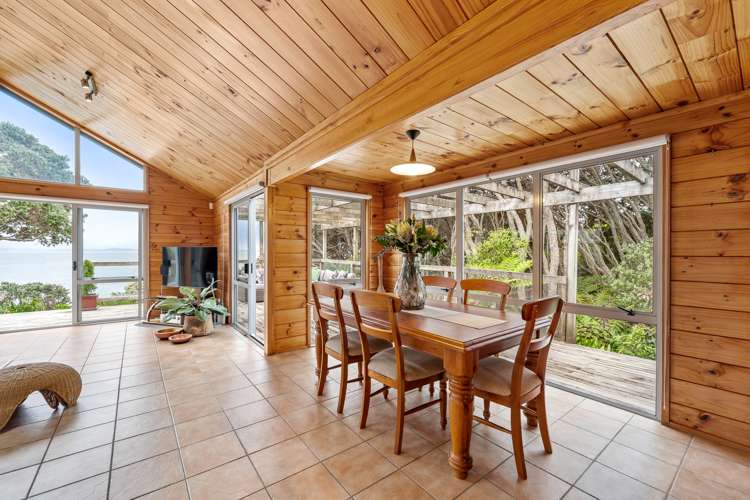 38 Pacific Parade Army Bay_5