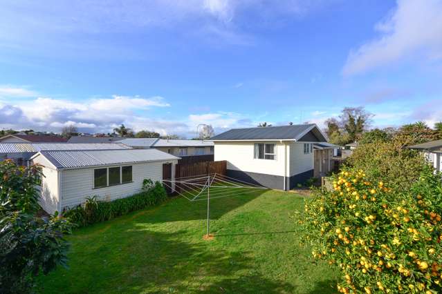 44 Dalton Crescent Dinsdale_3