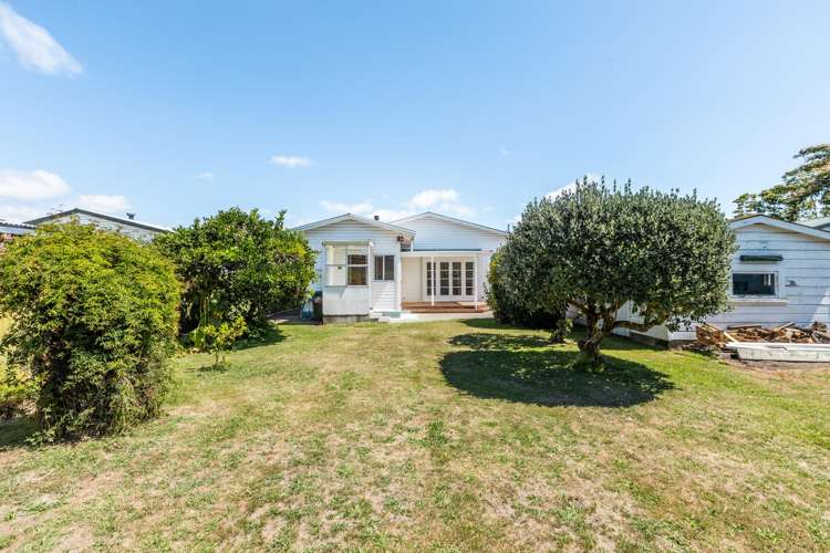 402 Massey Street Akina_12