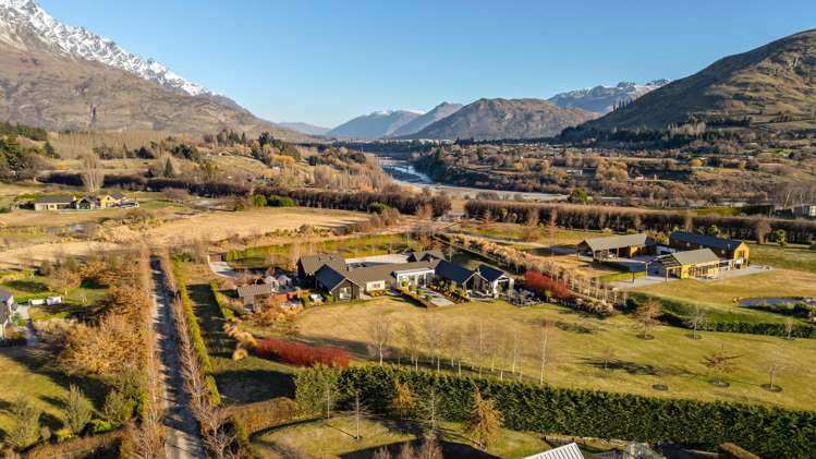 64 Domain Road Dalefield/Wakatipu Basin_1