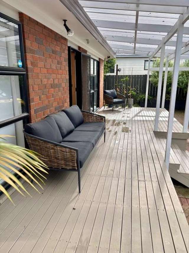 23A Montrose St Point Chevalier_2