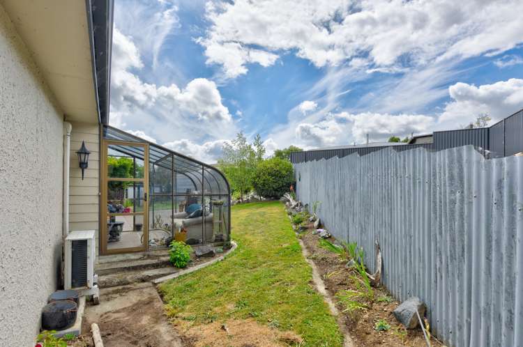 12 Charles Street Gore Surrounds_14