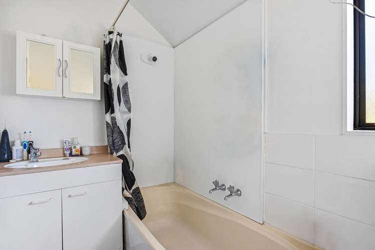 3-4/36 Mathesons Road Phillipstown_17