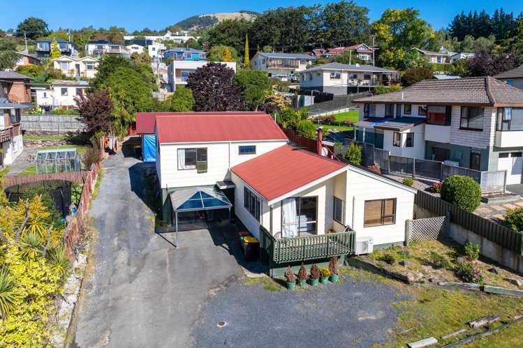 35 & 35A Gebbie Street Kinmont Park_10