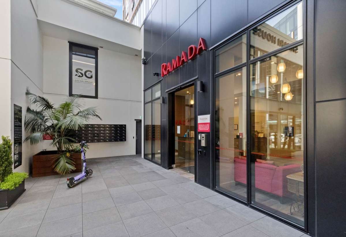 One bedroom apartment in Auckland CBD 5