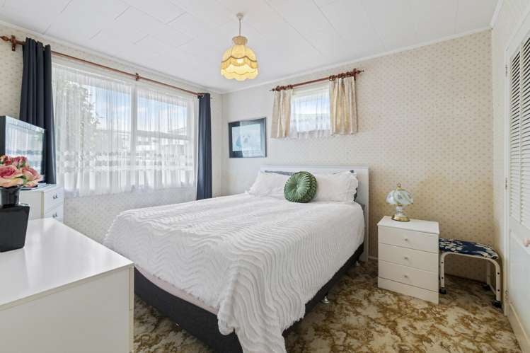 76 Taylor Road Mangere Bridge_13