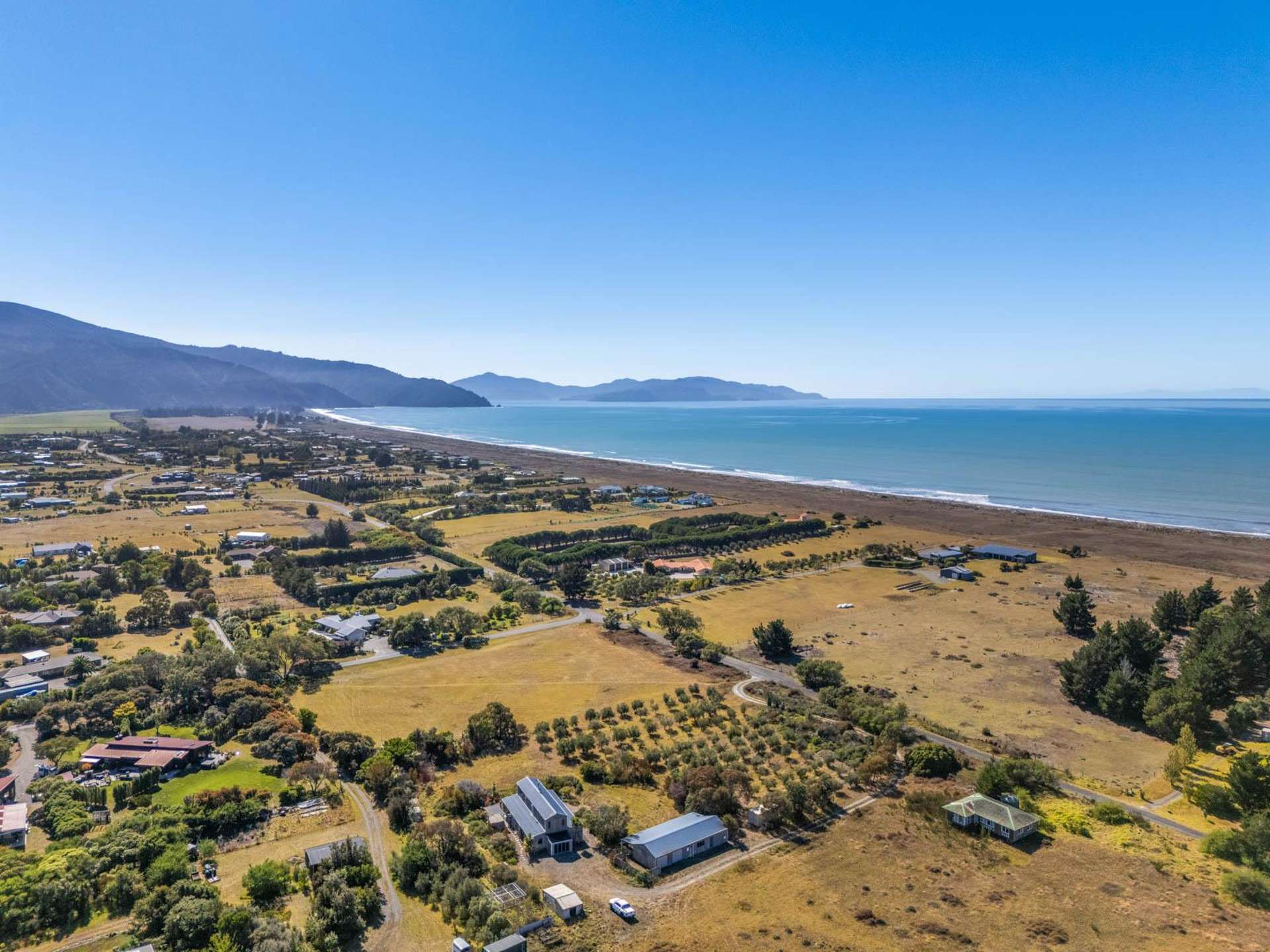 10 Bay End Rarangi_0