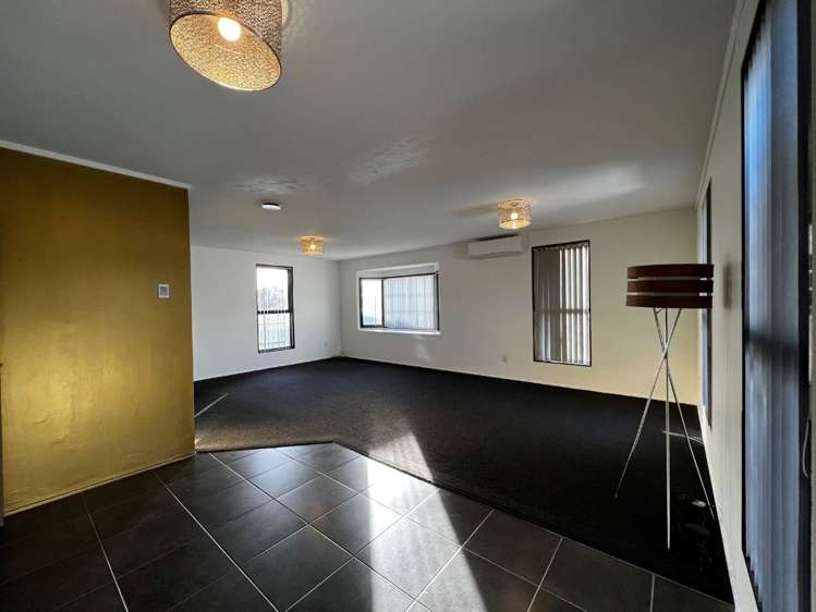 1/6 Manuka Road Glenfield_3