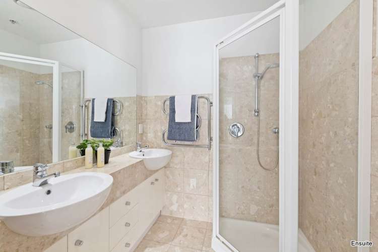 5H/175 Hurstmere Road Takapuna_14