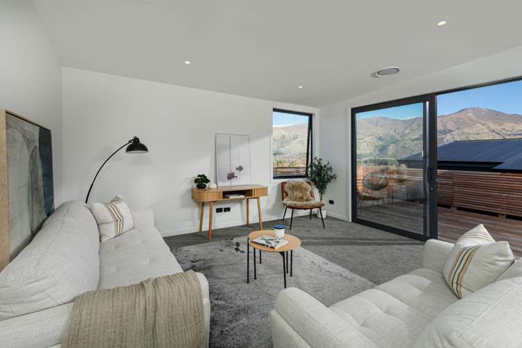 2/87 Mills Road Wanaka_9