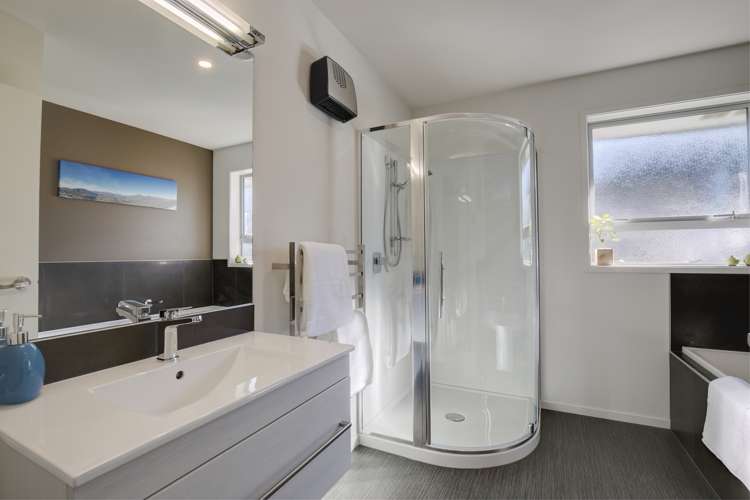 11 Banbury Terrace Lower Shotover_16