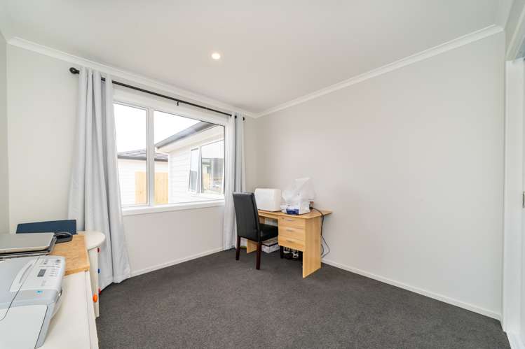 13 Poulson Grove Trentham_14