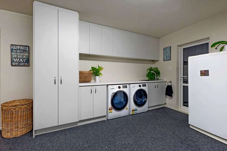 115 Elmore Road Paremoremo_19