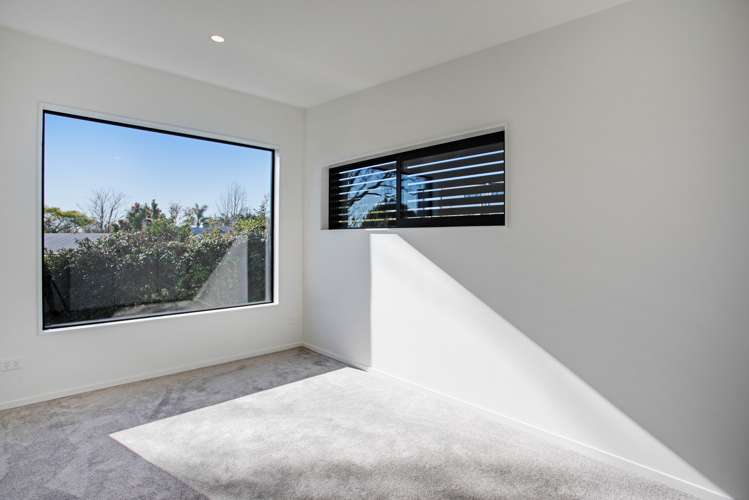 4/10 Hutchinsons Road Bucklands Beach_19