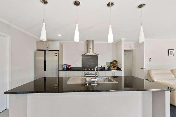 9 Foxbury Court Rototuna North_10