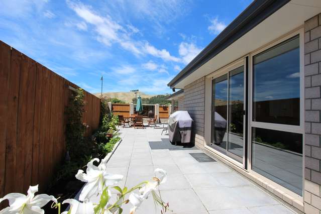 8 Rifle Range Place Witherlea_2